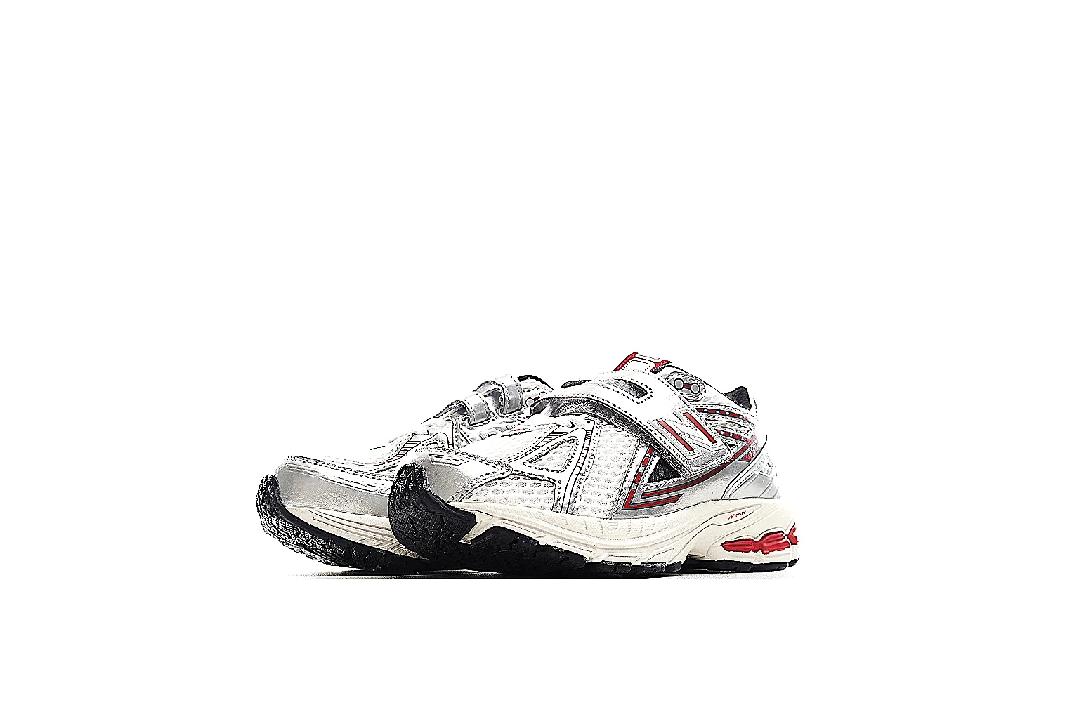 kakofindlist.com Silver Red Silver Runner Runner budget shortlist note six-photo gallery thumbnail 2