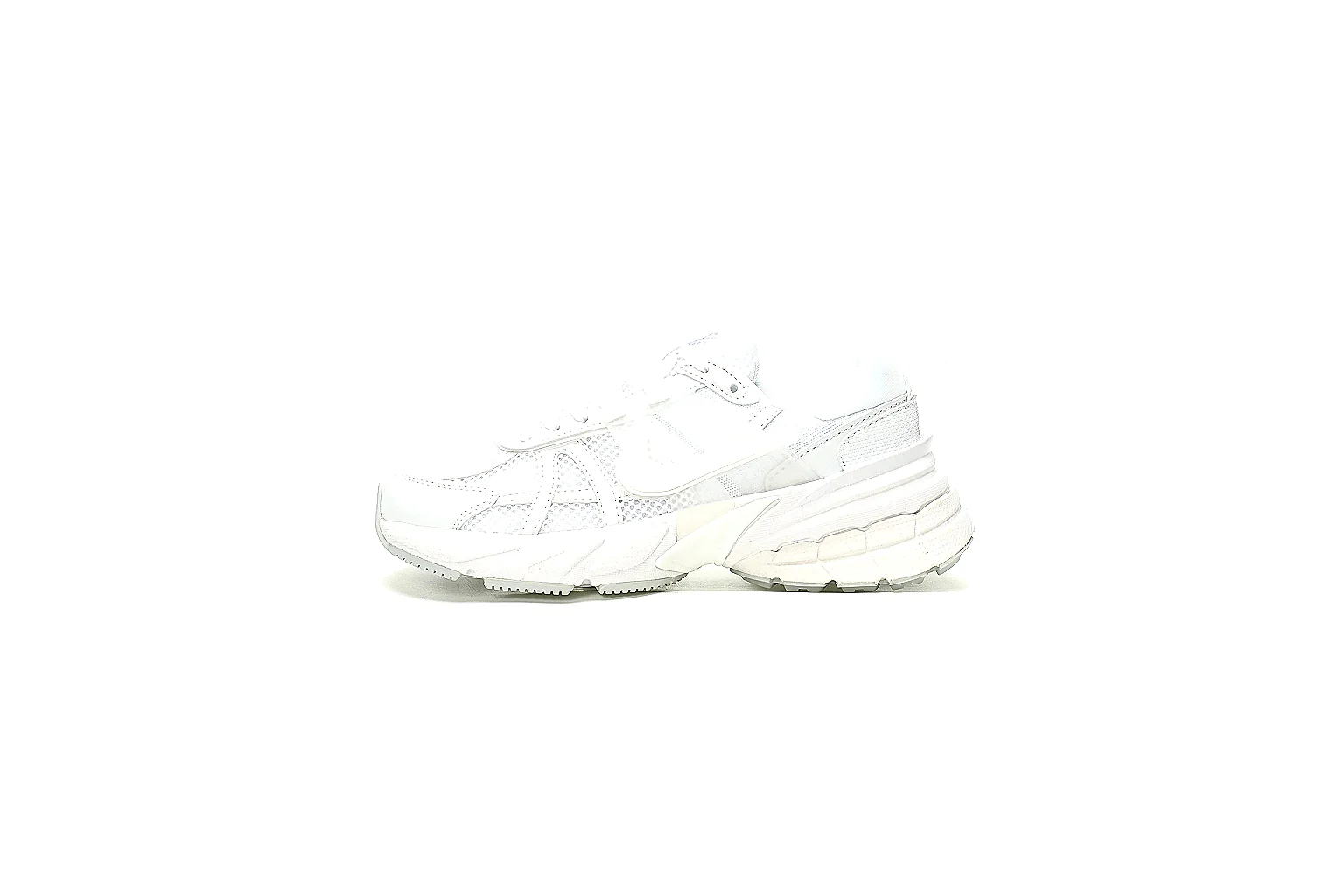 Kako Find List budget photos for Other White Low Court Sneaker